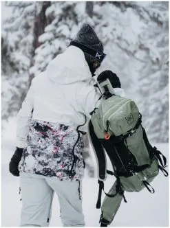 Burton Kimmy Gore-Tex 2L Anorak Jacket Women's -Peak Performance Butik burton kimmy gore tex 2l anorak jacket women stout white very berry lichen 2 1