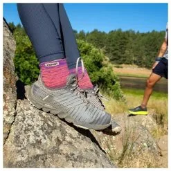 Injinji Trail MW MC Coolmax Womens -Peak Performance Butik injinji trail mw mc coolmax womens jupiter xs s 35 40 eur jupiter 2 4