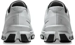 On Running On-Running Cloudventure Waterproof Women -Peak Performance Butik on running cloudventure waterproof women new generation glacier black 10 1